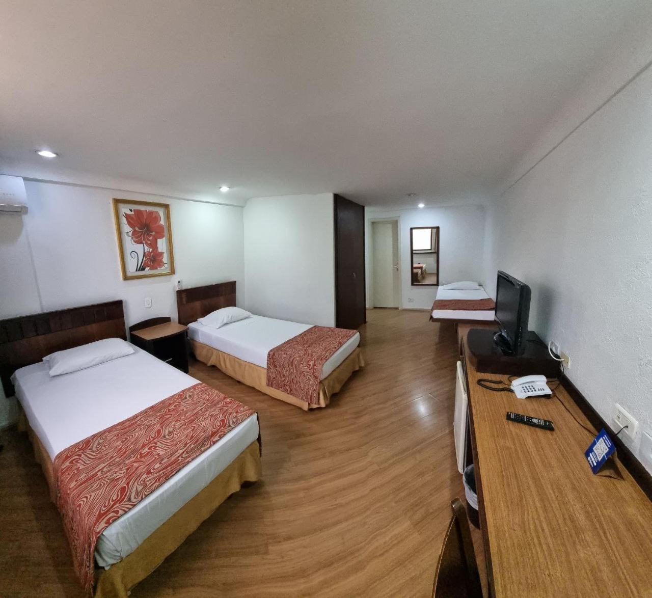Hotel Dan Inn Curitiba Centro By Nacional Inn Luaran gambar